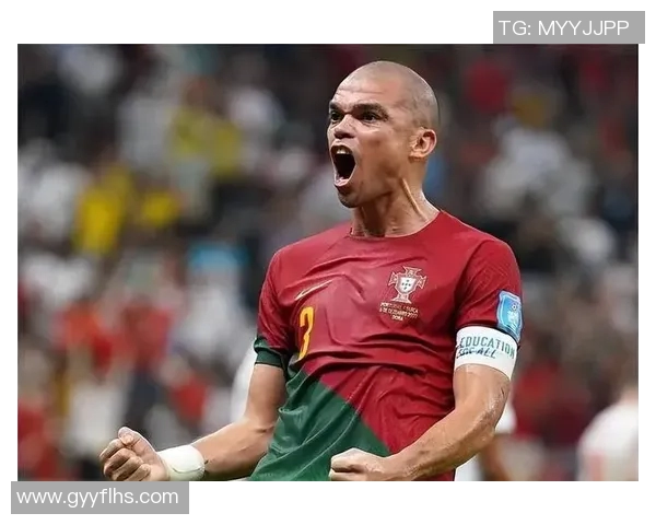 五位足球明星的精彩瞬间与成就盘点,带你了解他们的传奇故事 五位足球明星的精彩瞬间与成就盘点,带你了解他们的传奇故事